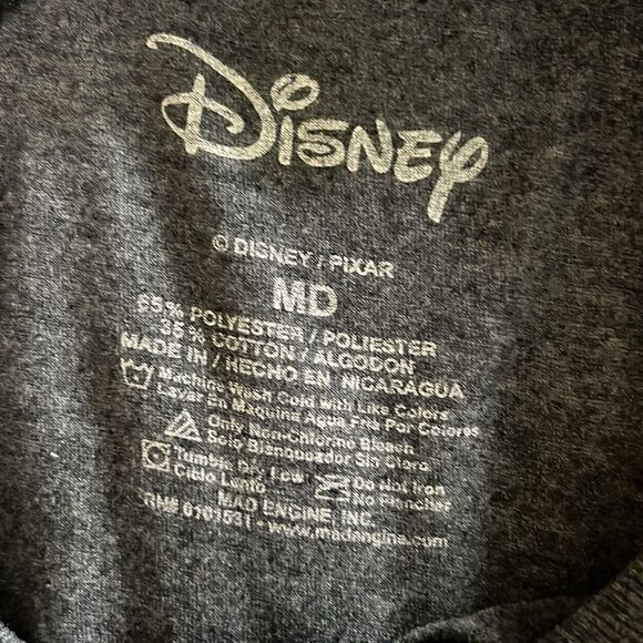 Disney Mr Incredible T-shirt.  Size medium. - Picture 3 of 3